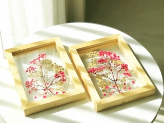 Nghệ Thuật Trang Trí Bằng Tranh Hoa Khô Ép: Sự Sáng Tạo và Độc Đáo trong Mỗi Chi Tiết