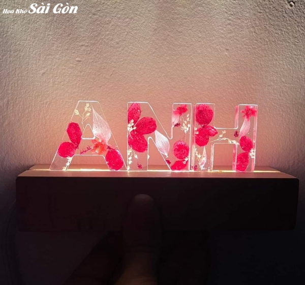 Quà tặng đèn chữ đế gỗ - Mã: 14