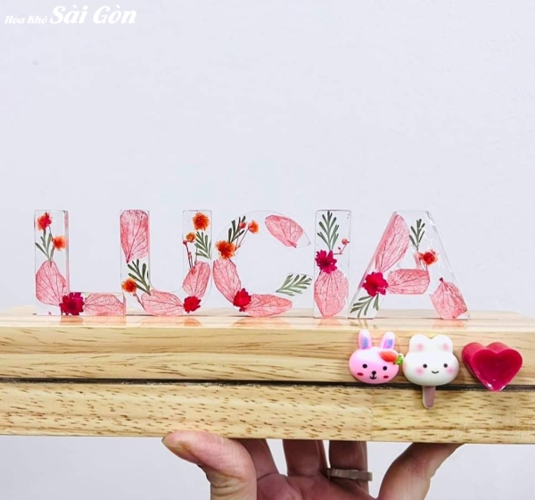 Quà tặng đèn chữ đế gỗ - Mã: 18