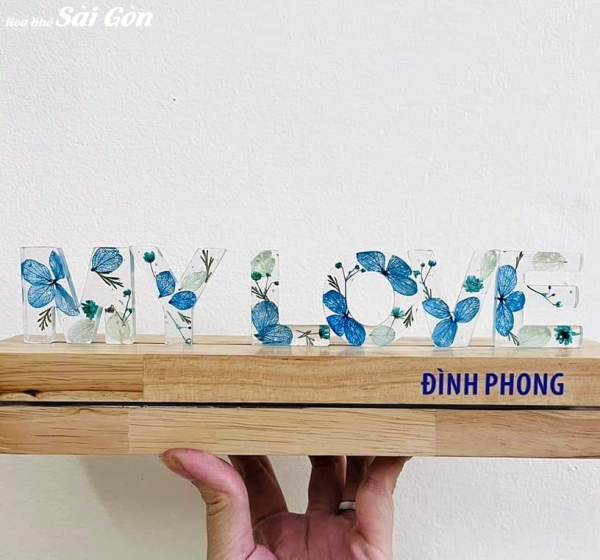 Quà tặng đèn chữ đế gỗ - Mã: 05