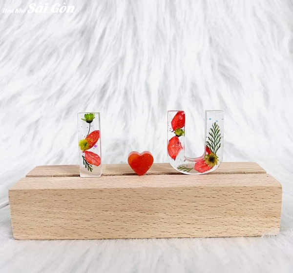 Quà tặng đèn chữ đế gỗ - Mã: 07