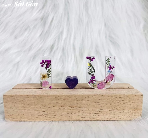 Quà tặng đèn chữ đế gỗ - Mã: 09