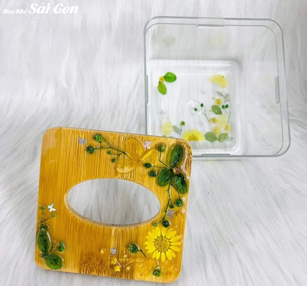 Quà tặng hộp rút giấy hoa ép resin epoxy - Mã: 02