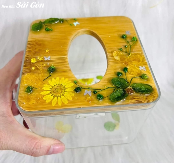 Quà tặng hộp rút giấy hoa ép resin epoxy - Mã: 03