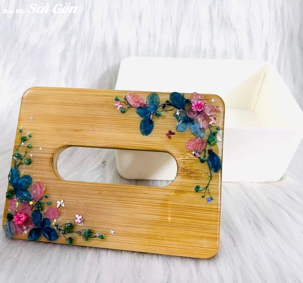 Quà tặng hộp rút giấy hoa ép resin epoxy - Mã: 05